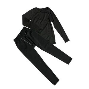 Boys size 10 Y base layer top and legging under snowsuit